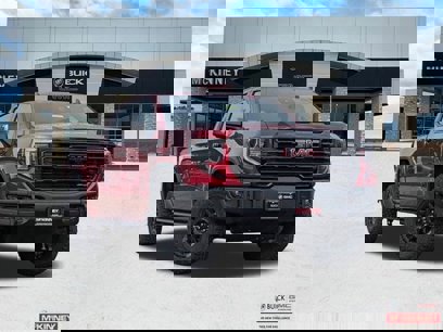 New 2025 GMC Sierra 1500 AT4X w/ AT4X AEV Edition