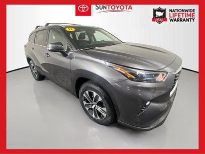 Used 2022 Toyota Highlander XLE