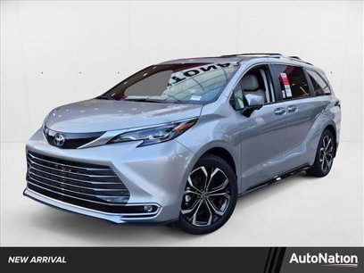 New 2025 Toyota Sienna Platinum