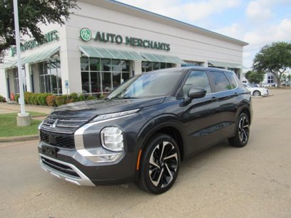 Used 2024 Mitsubishi Outlander SE Black Edition