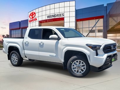 New 2025 Toyota Tacoma SR5
