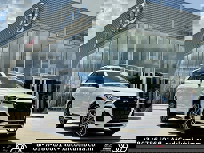 New 2025 Audi Q3 2.0T Premium Plus