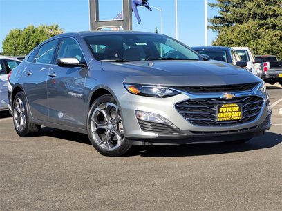 New 2025 Chevrolet Malibu LT