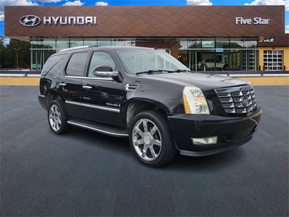 Used 2007 Cadillac Escalade AWD w/ Climate Package