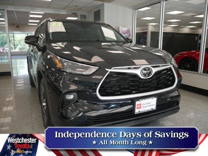 Used 2022 Toyota Highlander XLE