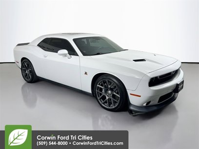 Used 2016 Dodge Challenger R/T Scat Pack w/ Leather Interior Group
