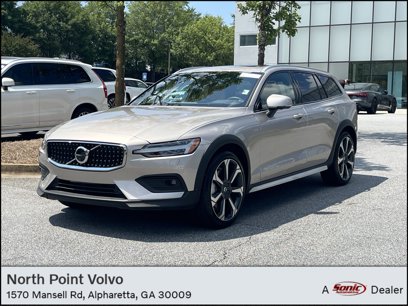 Certified 2025 Volvo V60 B5 Cross Country Ultra