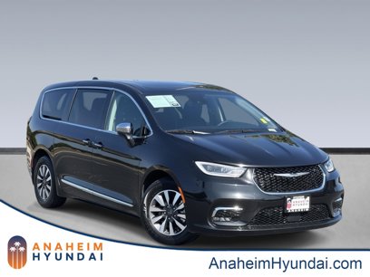 Used 2022 Chrysler Pacifica Limited