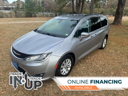 Used 2017 Chrysler Pacifica Touring-L