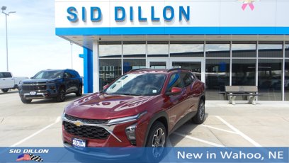 New 2025 Chevrolet Trax LT w/ Driver Confidence Package