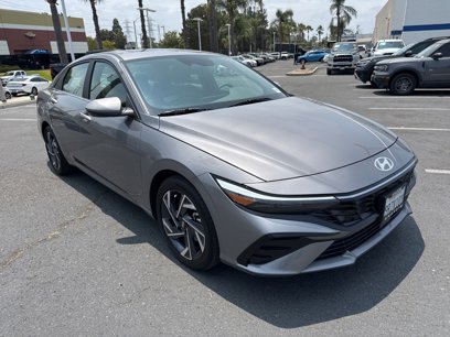 Certified 2024 Hyundai Elantra SEL w/ Convenience Package
