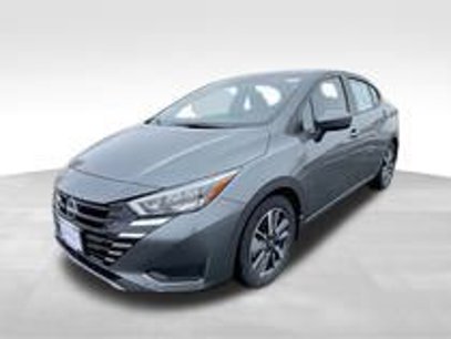 New 2025 Nissan Versa SV w/ Trunk Package
