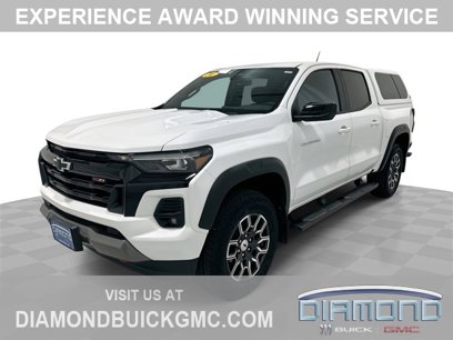 Used 2024 Chevrolet Colorado Z71 w/ Z71 Convenience Package 2