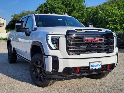 New 2025 GMC Sierra 2500 AT4 w/ AT4 Premium Plus Package