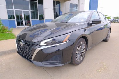 Used 2023 Nissan Altima 2.5 SV