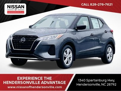New 2025 Nissan Kicks Play S