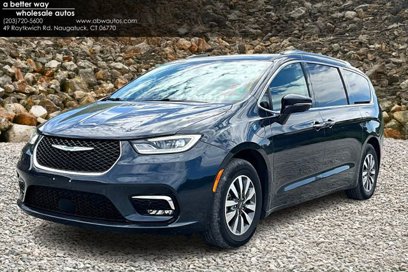 Used 2021 Chrysler Pacifica Touring-L