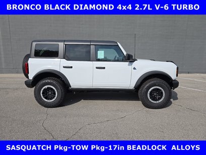 New 2024 Ford Bronco Black Diamond w/ Sasquatch Package