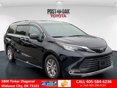Used 2022 Toyota Sienna XLE