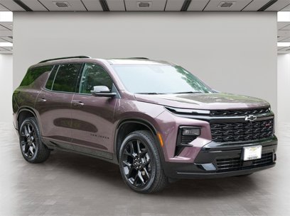 Used 2025 Chevrolet Traverse RS