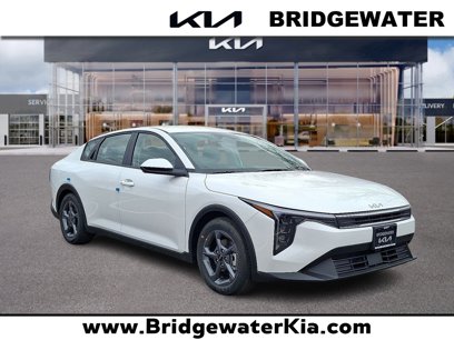 New 2025 Kia K4 LXS