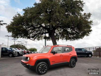 Used 2023 Jeep Renegade Latitude w/ Sun/Sound Group