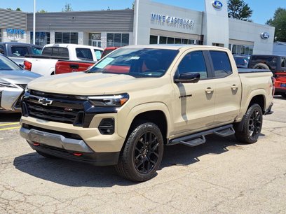 Used 2024 Chevrolet Colorado Z71 w/ LPO, Dark Essentials Package