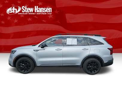 Used 2022 Kia Sorento S w/ Panoramic Sunroof Package