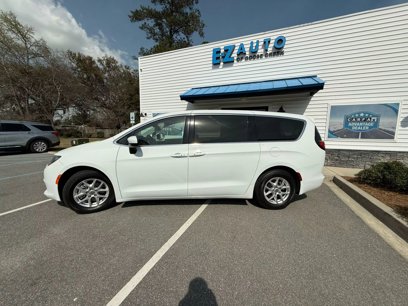 Used 2022 Chrysler Voyager LX