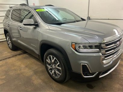 Used 2023 GMC Acadia SLT w/ Preferred Package