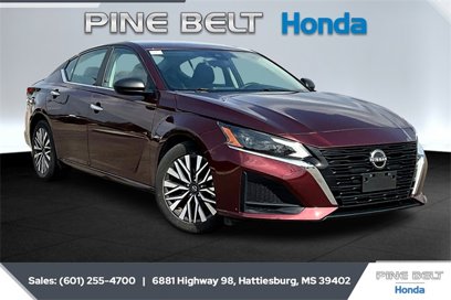 Used 2024 Nissan Altima 2.5 SV