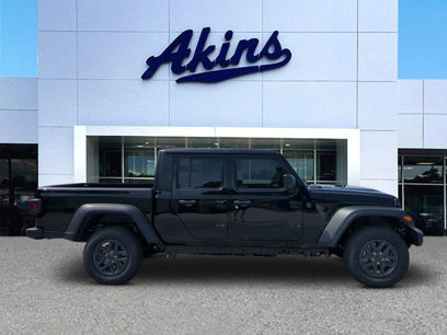 New 2025 Jeep Gladiator Sport