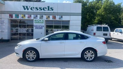 Used 2016 Chrysler 200 Limited w/ Convenience Group