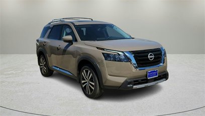 New 2025 Nissan Pathfinder Platinum