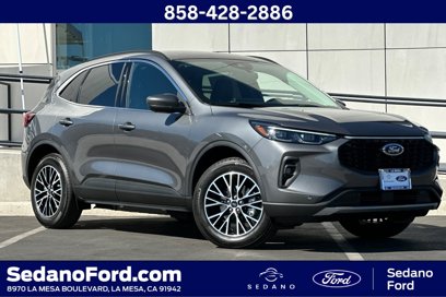 New 2025 Ford Escape SE w/ PHEV Premium Package