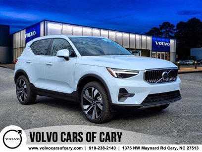 New 2025 Volvo XC40 B5 Ultra w/ Climate Package