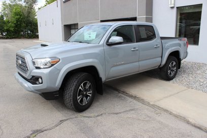 Used 2019 Toyota Tacoma w/ TRD Package
