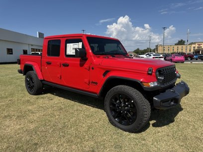 New 2025 Jeep Gladiator Sport