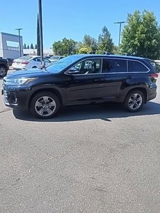 Used 2017 Toyota Highlander Limited Platinum