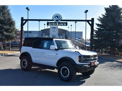 New 2024 Ford Bronco Outer Banks w/ Sasquatch Package