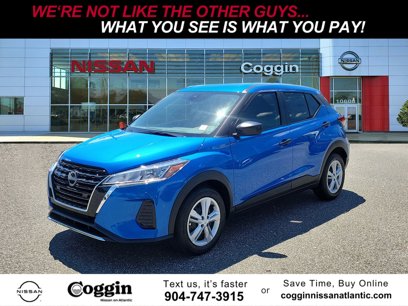 New 2025 Nissan Kicks Play S