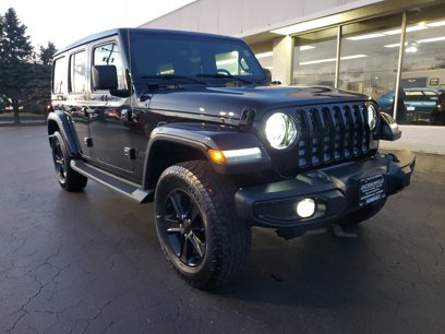 Used 2020 Jeep Wrangler Unlimited Sahara w/ Altitude