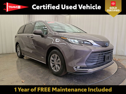 Certified 2021 Toyota Sienna XLE