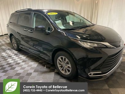 Used 2023 Toyota Sienna XLE