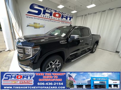 New 2025 GMC Sierra 1500 SLT w/ SLT Premium Package