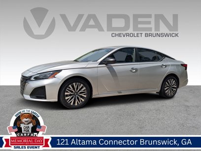 Used 2024 Nissan Altima 2.5 SV