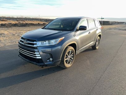 Used 2017 Toyota Highlander XLE