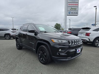 Used 2024 Jeep Compass Latitude w/ Convenience Group