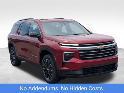 New 2025 Chevrolet Traverse LT w/ Sun and Wheel Package