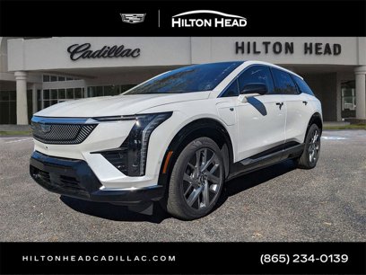 New 2025 Cadillac Optiq Luxury 1